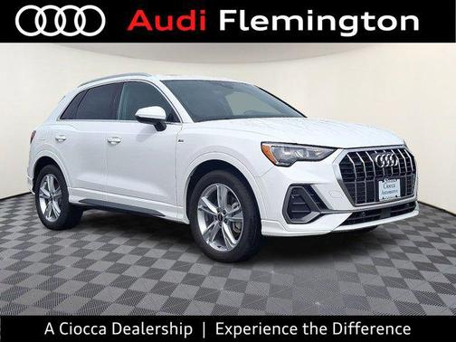 2022 Audi Q3 45 S line Premium