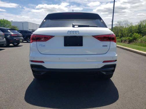 2022 Audi Q3 45 S line Premium