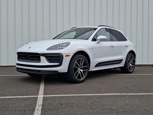 Carrara White 2023 Porsche Macan Macan