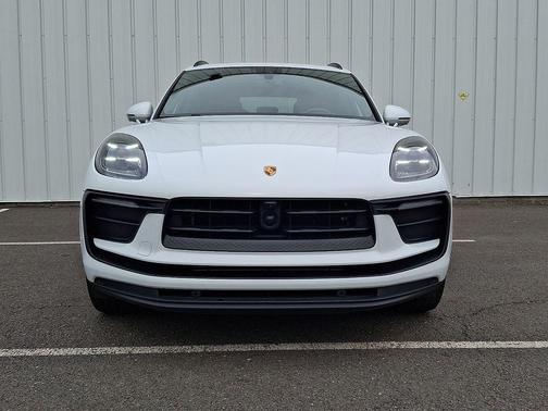 Carrara White 2023 Porsche Macan Macan