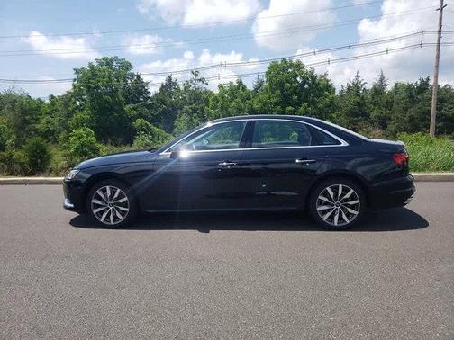 2022 Audi A4 40 Premium Plus