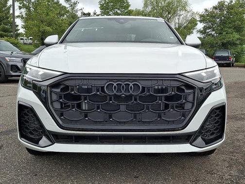2025 Audi Q8 55 Premium Plus
