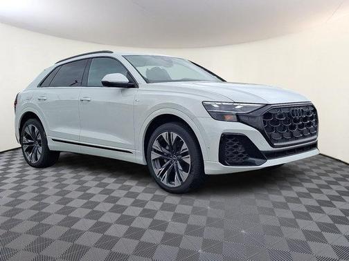 2025 Audi Q8 55 Premium Plus