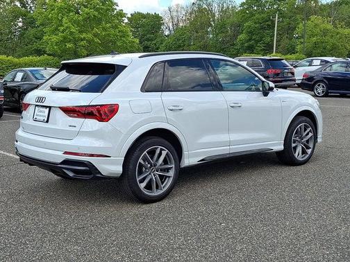 2022 Audi Q3 45 S line Premium Plus