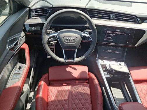 2024 Audi SQ8 4.0T Prestige