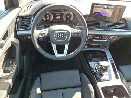 2025 Audi Q5 45 S line Premium