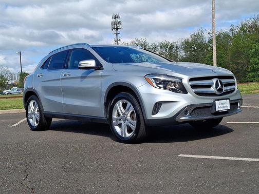 Polar Silver Metallic 2017 Mercedes-Benz GLA 250 4MATIC