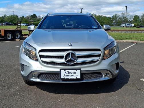 Polar Silver Metallic 2017 Mercedes-Benz GLA 250 4MATIC