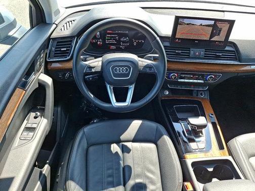 2023 Audi Q5 45 S line Premium Plus