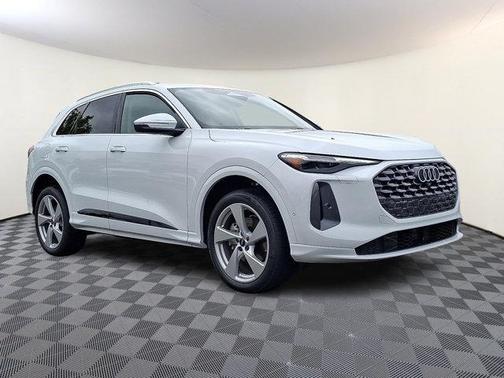 2025 Audi Q5 Premium Plus