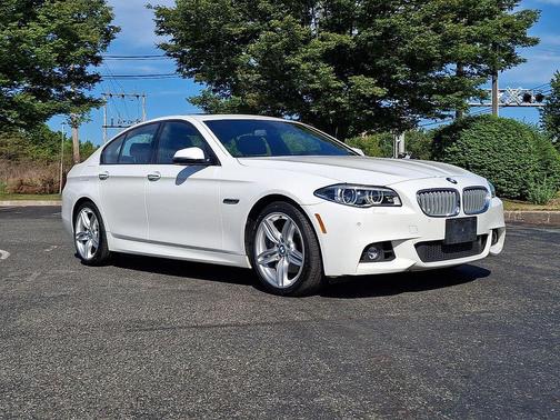 Alpine White 2015 BMW 550 xDrive