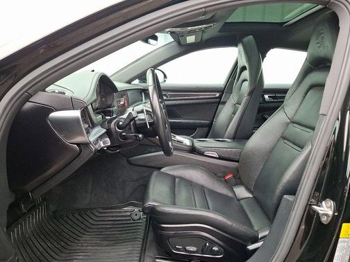Black 2023 Porsche Panamera 4 Platinum Edition