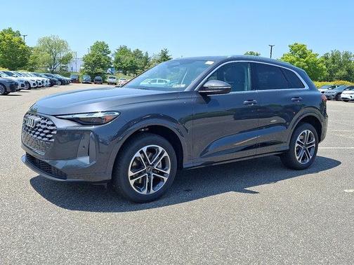2025 Audi Q5 Premium