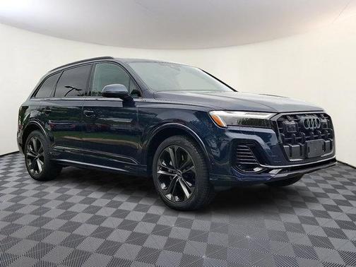 2025 Audi Q7 55 Premium Plus