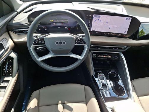 Navarra Blue Metallic 2026 Audi Q5 Premium TFSI quattro S tronic