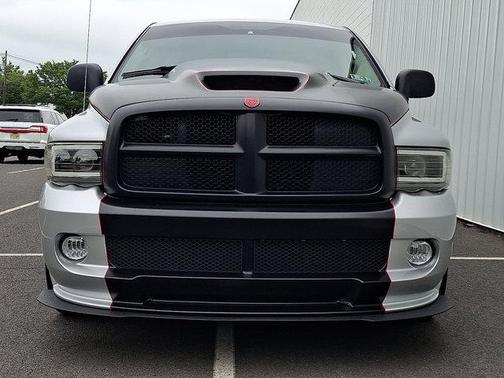 2004 Dodge Ram 1500 SRT-10