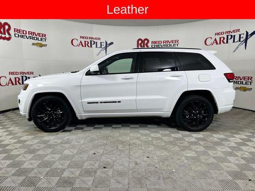 2022 Jeep Grand Cherokee Laredo