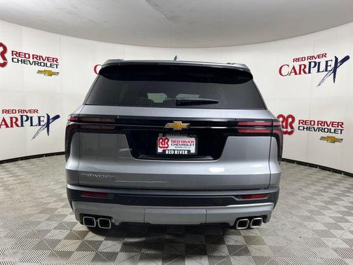 Sterling Gray Metallic 2026 Chevrolet Traverse LT
