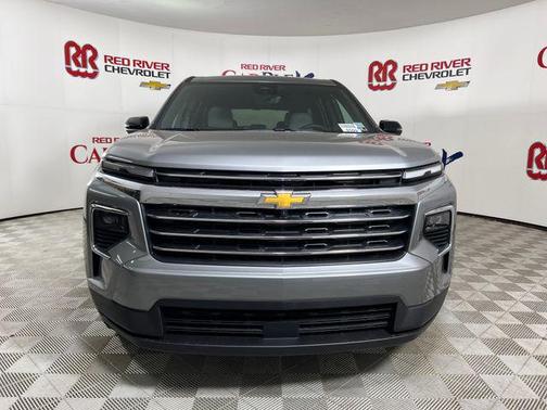 Sterling Gray Metallic 2026 Chevrolet Traverse LT