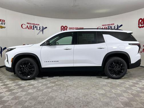 Summit White 2026 Chevrolet Traverse LT