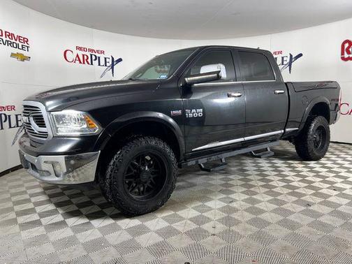 2017 RAM 1500 Limited Crew Cab 4x4 6'4' Box