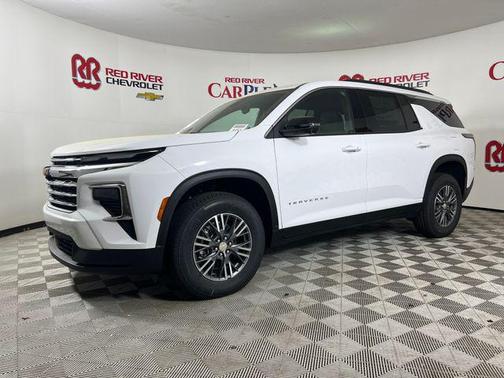 Summit White 2026 Chevrolet Traverse LT