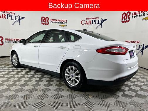 2016 Ford Fusion S