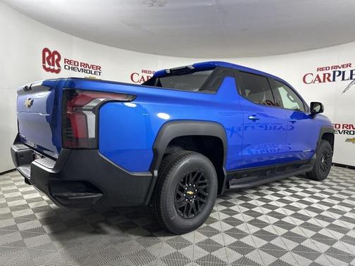 2025 Chevrolet Silverado EV LT