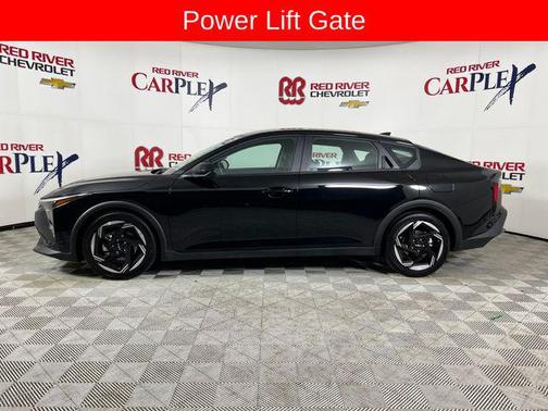 Aurora Black Pearl 2025 Kia K4 EX