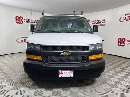 2025 Chevrolet Express 2500 RWD 2500 Regular Wheelbase WT