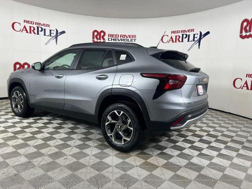Sterling Gray Metallic 2026 Chevrolet Trax LT