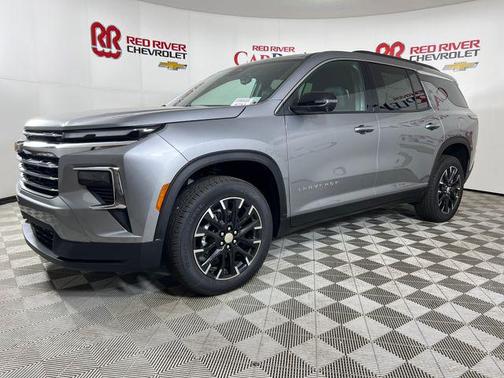 Sterling Gray Metallic 2026 Chevrolet Traverse LT