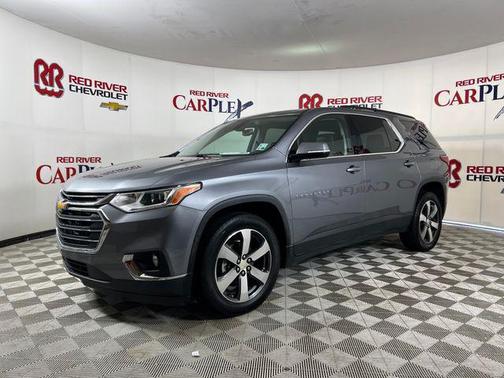 Satin Steel Metallic 2019 Chevrolet Traverse LT Leather