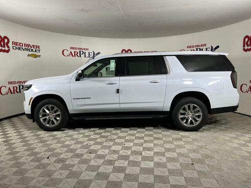 Polar White Tricoat 2026 Chevrolet Suburban Premier
