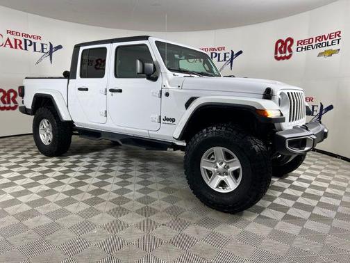 2023 Jeep Gladiator Sport S