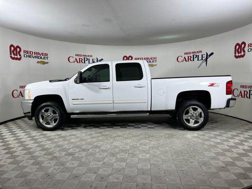 Summit White 2011 Chevrolet Silverado 2500 LTZ