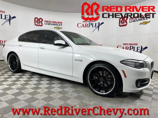 Alpine White 2016 BMW 528 528i