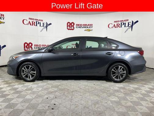 Gravity Gray 2024 Kia Forte LXS