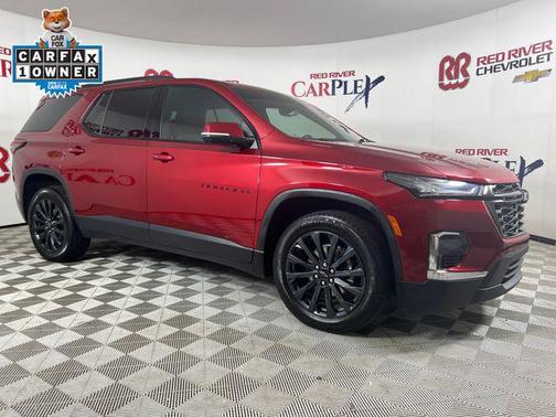Radiant Red Tintcoat 2023 Chevrolet Traverse RS