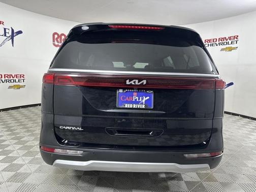 2023 Kia Carnival LX