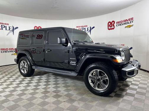 Black Clearcoat 2020 Jeep Wrangler Unlimited Sahara