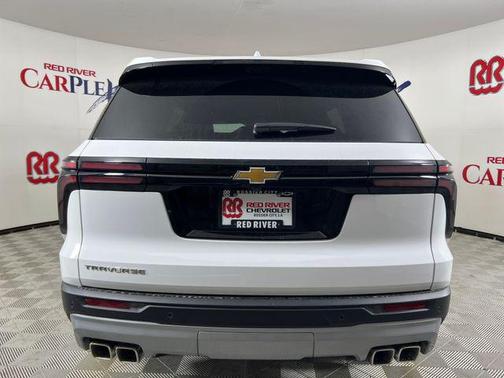 Summit White 2026 Chevrolet Traverse LT