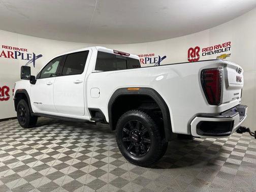 2024 GMC Sierra 2500 AT4