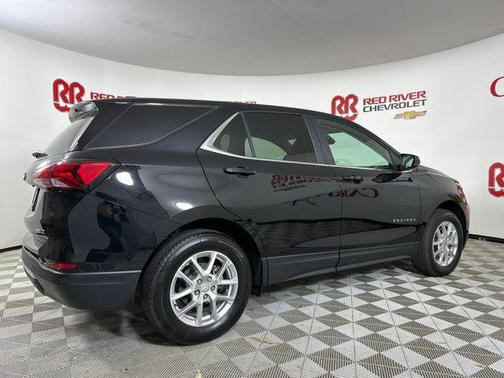 Mosaic Black Metallic 2024 Chevrolet Equinox 1LT