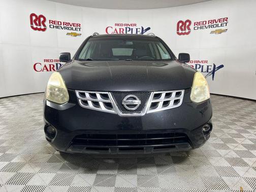 Super Black Metallic 2011 Nissan Rogue SV