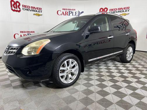 Super Black Metallic 2011 Nissan Rogue SV