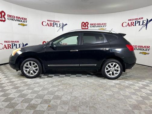 Super Black Metallic 2011 Nissan Rogue SV