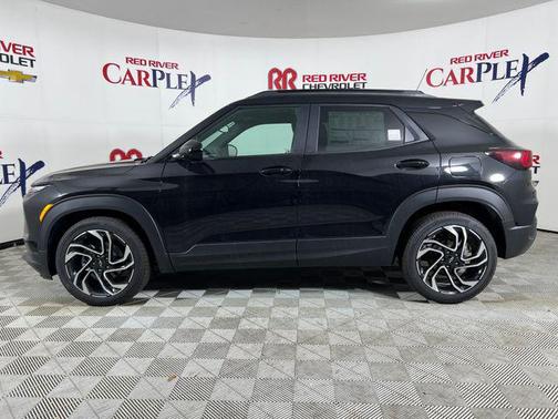 Mosaic Black Metallic 2026 Chevrolet Trailblazer RS