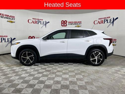 Summit White 2025 Chevrolet Trax FWD 1RS