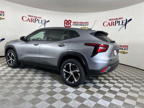 Sterling Gray Metallic 2026 Chevrolet Trax FWD 1RS
